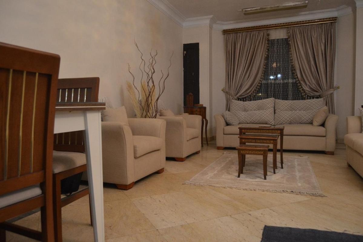 Grand Sunlit Luxury Apartment Maadi Il Il Cairo Esterno foto